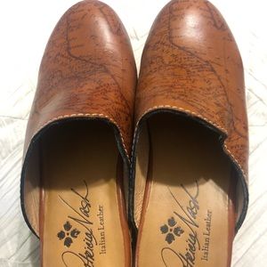 Patricia Nash clogs. Barely worn. Size 8